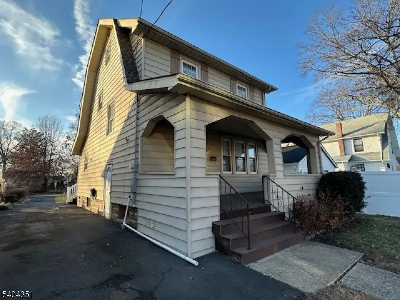 526 Spruce St, Roselle Park, NJ 07204 - Image #2