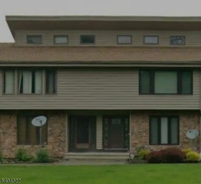 132 Mcpeek Rd, Andover Township, NJ 07848 - Image #1