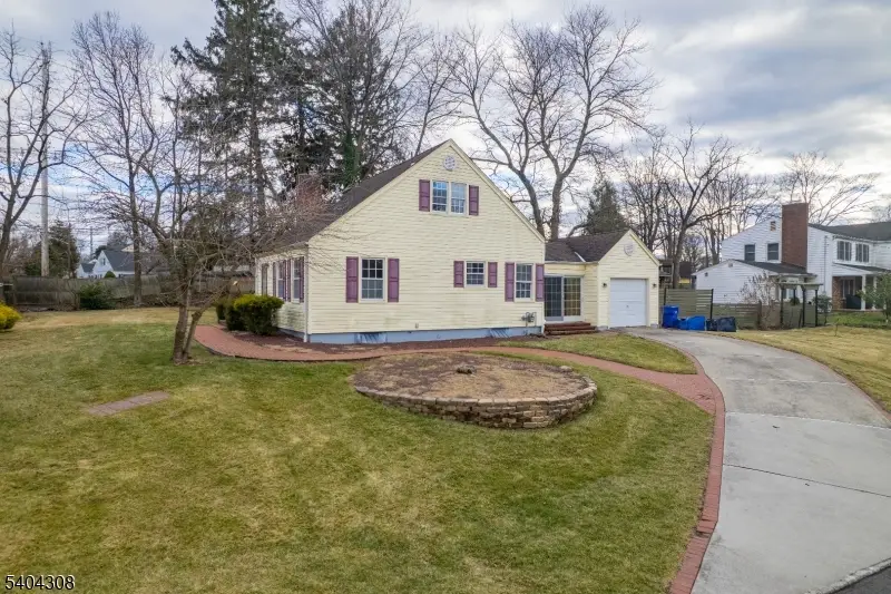 1088 S Boyd Pkwy, North Brunswick, NJ 08902 - Image #3