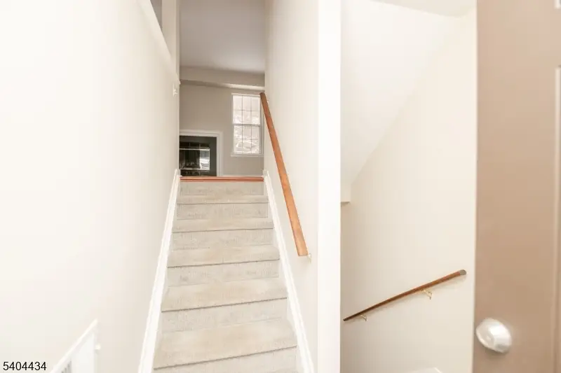 5 Rushmore Ln #5, Allamuchy Township, NJ 07840 - Image #3