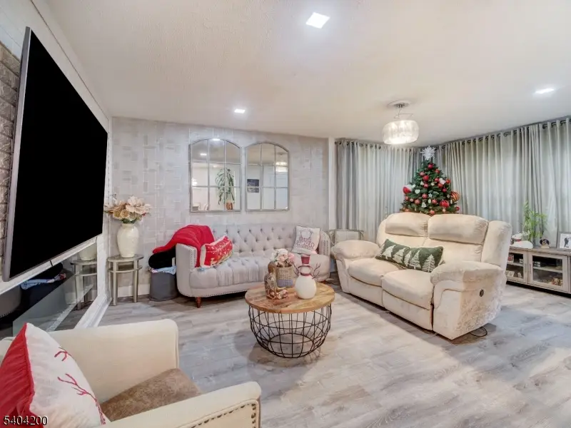 833 Cleveland Ave, Elizabeth, NJ 07208 - Image #2