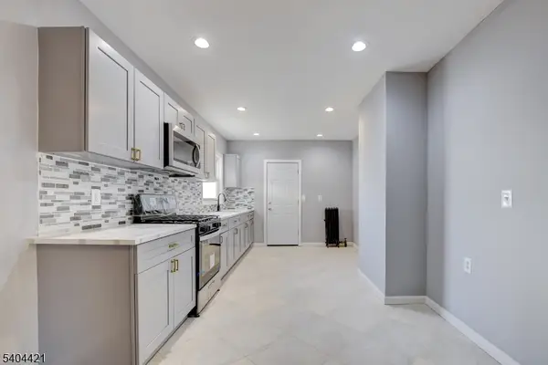 621 Grove St, Irvington Twp., NJ 07111