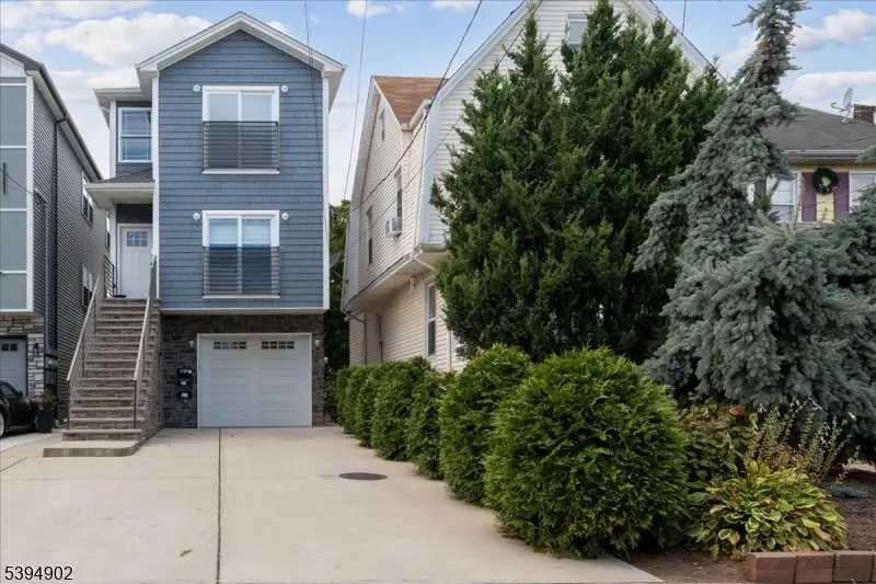 668 Jefferson Ave, Elizabeth, NJ 07201 - Image #1