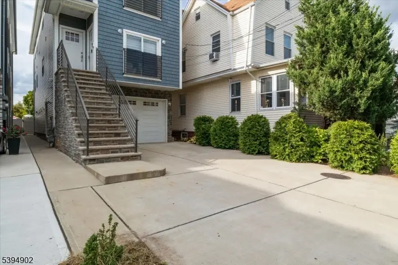 668 Jefferson Ave, Elizabeth, NJ 07201 - Image #2