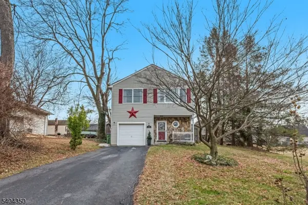 20 Park Ave, Lopatcong Twp., NJ 08865