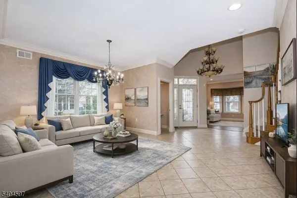 35 Hancock Pl, Franklin Twp., NJ 08873