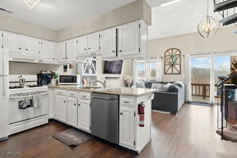 1 Onuma Ct Unit 4, Vernon Township, NJ 07462 - Image #1