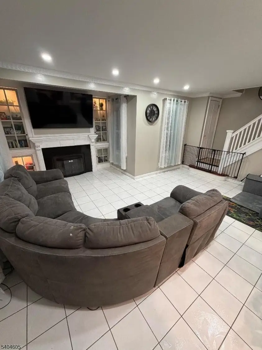 1090 Salem Rd, Union, NJ 07083 - Image #3