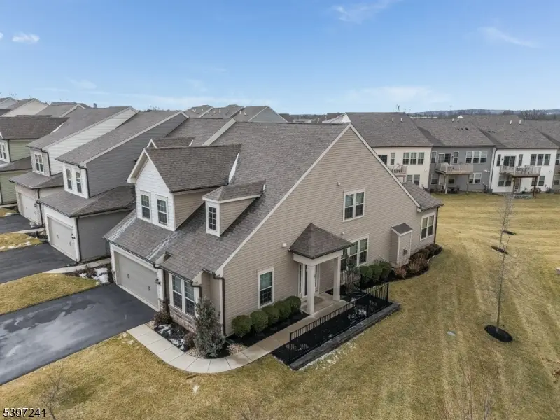 12 Barnett Road, Raritan Township, NJ 08822 - Image #2