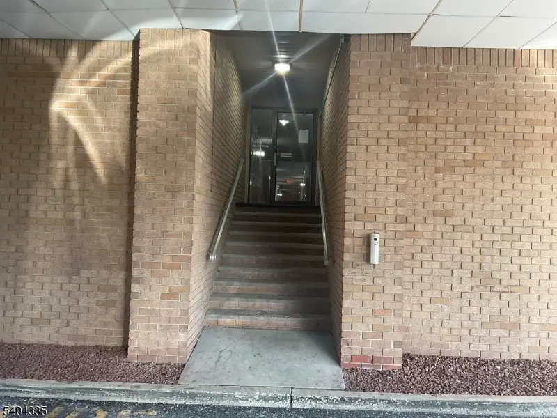 1190 W St George #A45, Linden, NJ 07036 - Image #3