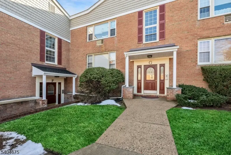 605 Grove St #16, Clifton, NJ 07013 - Image #2