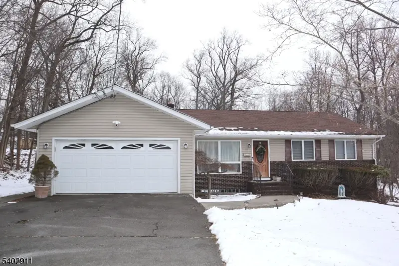 97 Squaw Brook Rd, North Haledon, NJ 07508 - Image #1