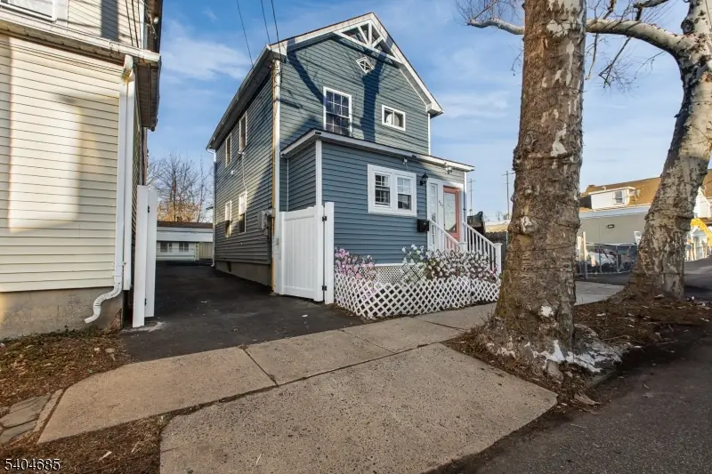 425 East Avenue, Perth Amboy, NJ 08861 - #1