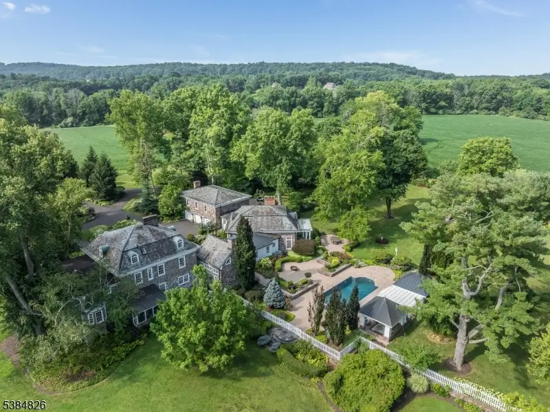 312 Hamden Rd, Franklin, NJ 08801 - Image #2