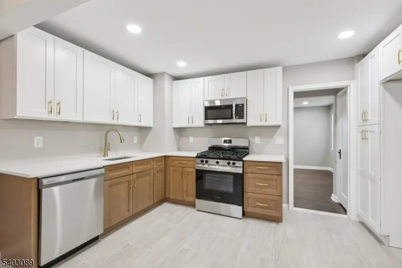 64 Surrey Ln, Clifton, NJ 07012 - Image #3