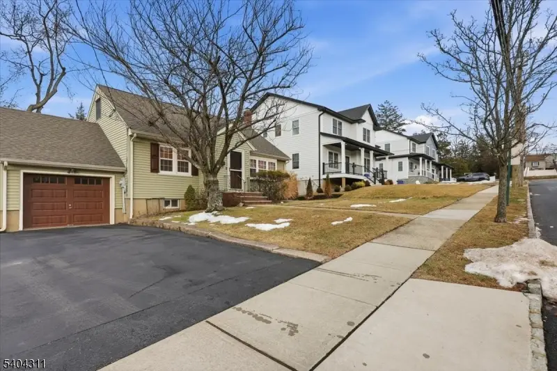 24 Ozone Ave, Cedar Grove, NJ 07009 - Image #3