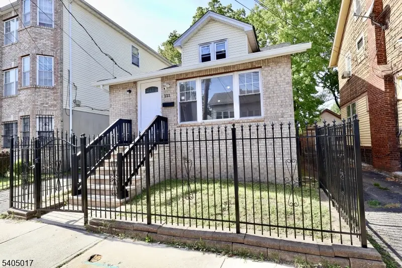223 W End Ave, Newark, NJ 07106 - #1
