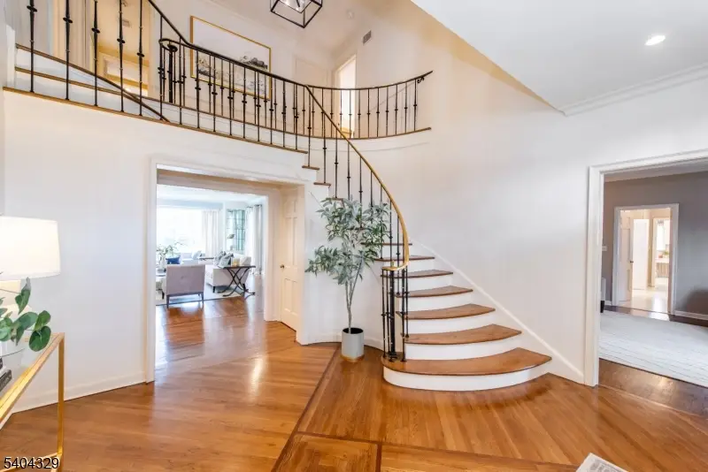 112 Heller Way, Upper Montclair, NJ 07043 - Image #2