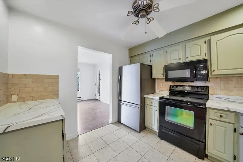 76 Farm Rd #E, Hillsborough, NJ 08844 - #3