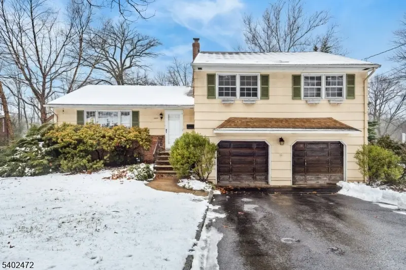 1104 Sylvan Lane, Mountainside, NJ 07092 - Image #1
