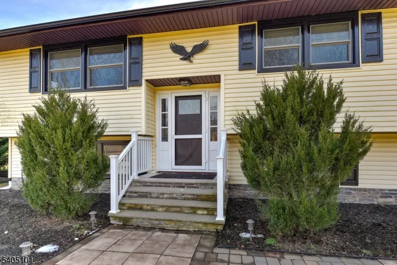 6 Elm Ave, Warren, NJ 07059 - Image #2