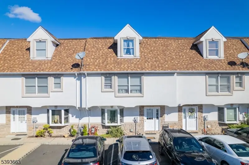 13 Val Sumo Ln, Newark, NJ 07105 - Image #2