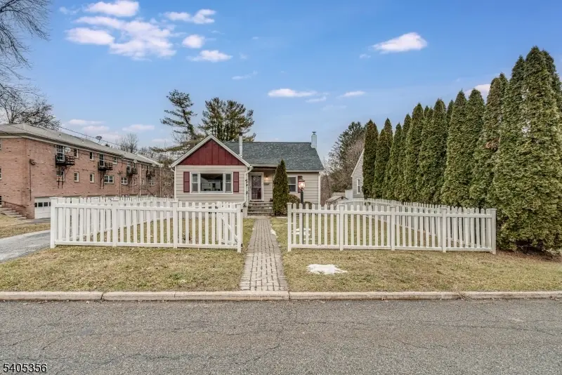 105 Lake Ave, Newton, NJ 07860 - Image #2