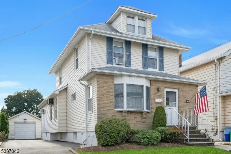 138 Fern Ave, Lyndhurst, NJ 07071 - Image #1