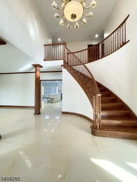 662 Foothill Rd, Green Knoll, NJ 08807 - Image #3