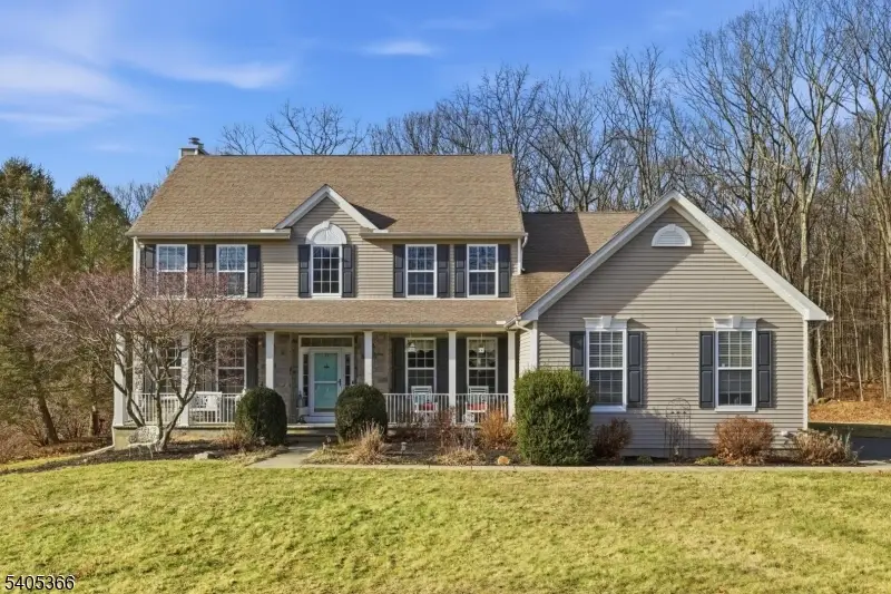 15 Dorset Dr, Mount Olive, NJ 07828 - Image #2