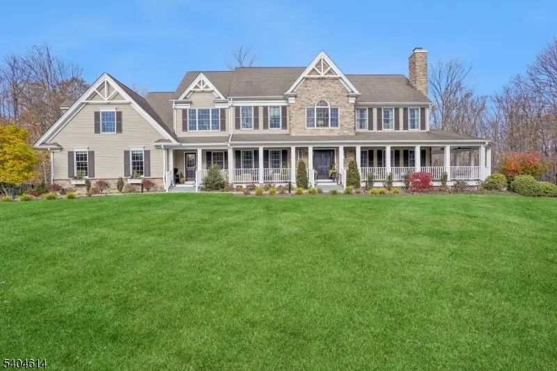 36 W Springtown Rd, Washington, NJ 07853 - Image #1