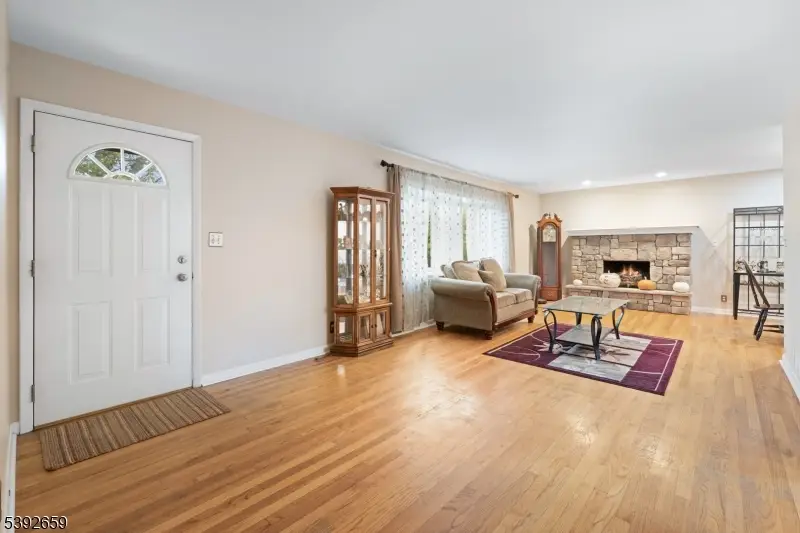 212 County Line Rd, Branchburg, NJ 08876 - Image #3