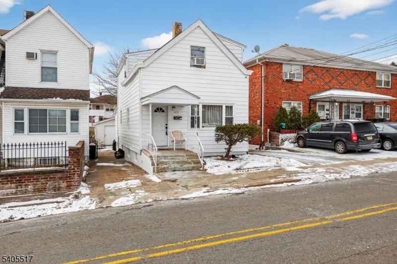 415 Preakness Ave, Paterson, NJ 07502 - Image #1