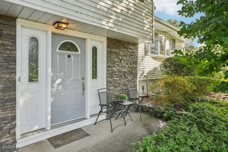 32 Augusta Dr, Preakness, NJ 07470 - Image #3