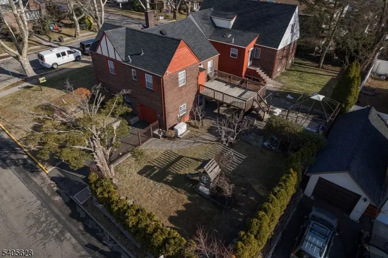 820 Elizabeth St, Ridgefield, NJ 07657 - Image #2