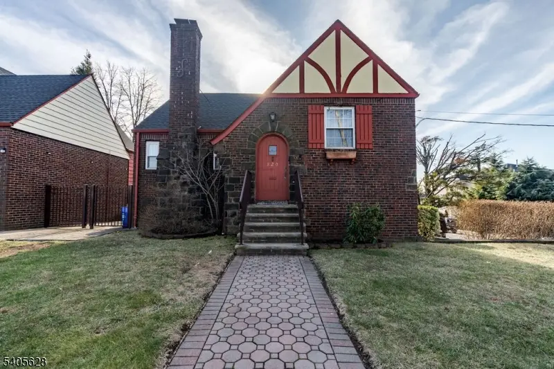 820 Elizabeth St, Ridgefield, NJ 07657 - Image #3