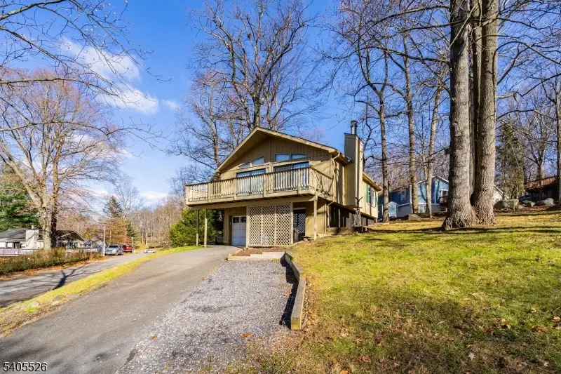 5 Deer Run Dr, High Bridge, NJ 08829 - Image #1