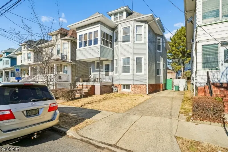 18 E 2nd St, Clifton, NJ 07011 - Image #2