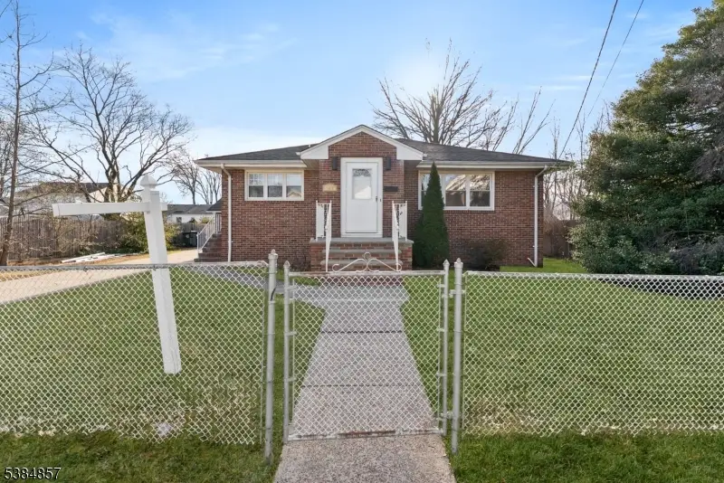 147 Wedgewood Ave, Woodbridge, NJ 07095 - Image #1