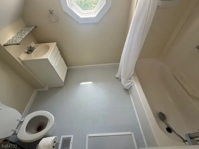 237 Prospect Point Rd, Lake Hopatcong, NJ 07849 - Image #3