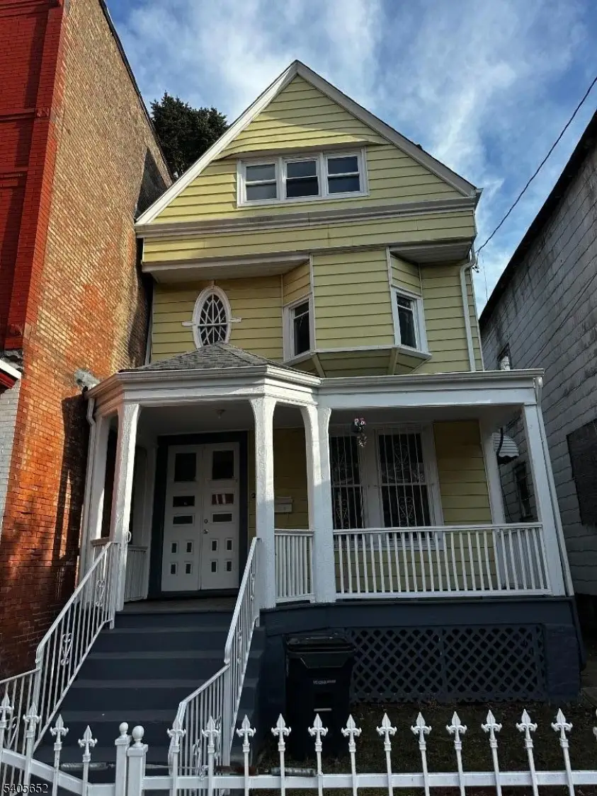 213 N 7th St, Newark, NJ 07107 - Image #1