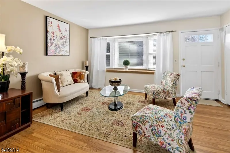 12 Hadler Dr, Franklin Township, NJ 08873 - Image #2