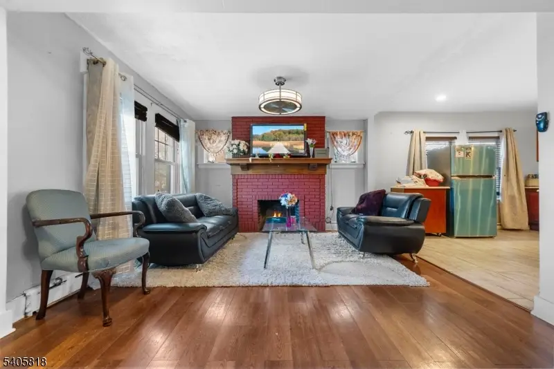 130 Renner Ave, Newark, NJ 07112 - Image #3