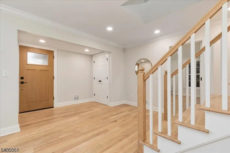 1248 Sunnyfield Ln, Scotch Plains, NJ 07076 - Image #3