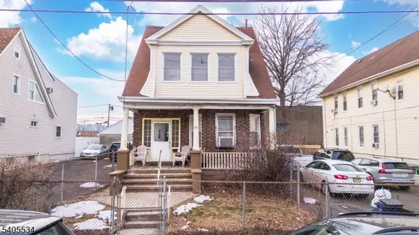 448 E 31st St, Paterson City, NJ 07504