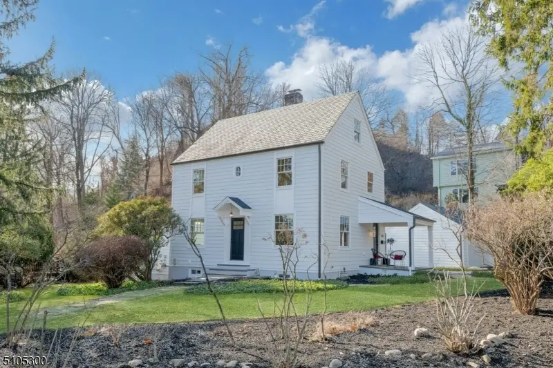 30 Edgecliff Rd, Upper Montclair, NJ 07043 - Image #1