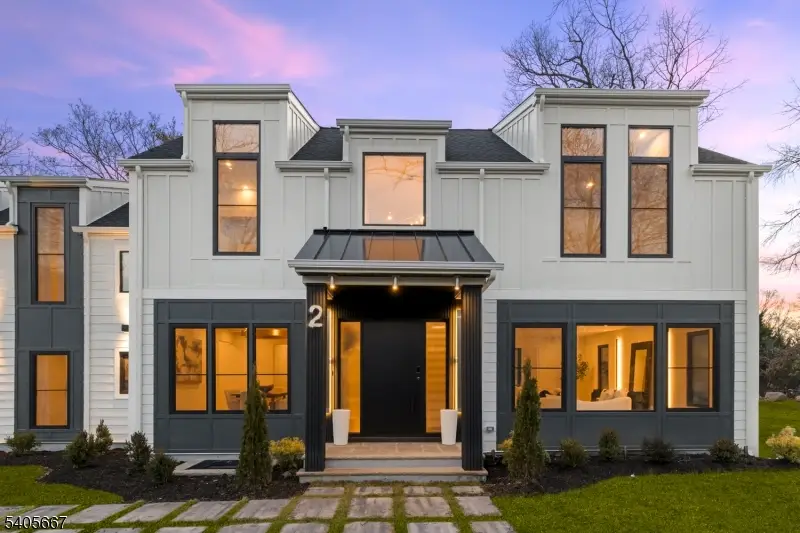 2 E Hartshorn Dr, Millburn, NJ 07078 - Image #2