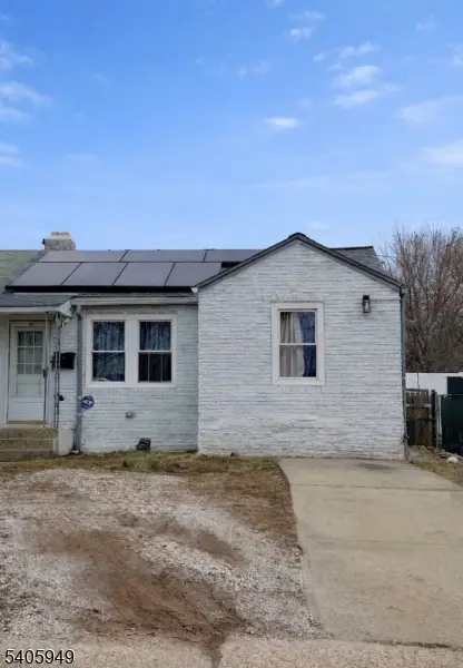 13 Merritt St, Jersey City, NJ 07305