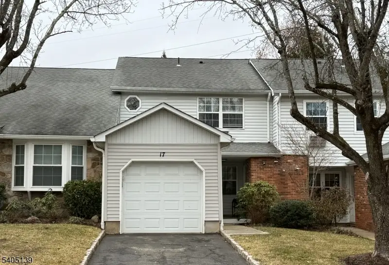 17 Coachlight Dr #17, Chatham, NJ 07928 - #2