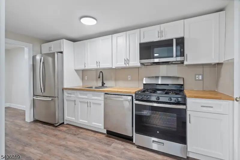 310 York St, Burlington, NJ 08016 - Image #3